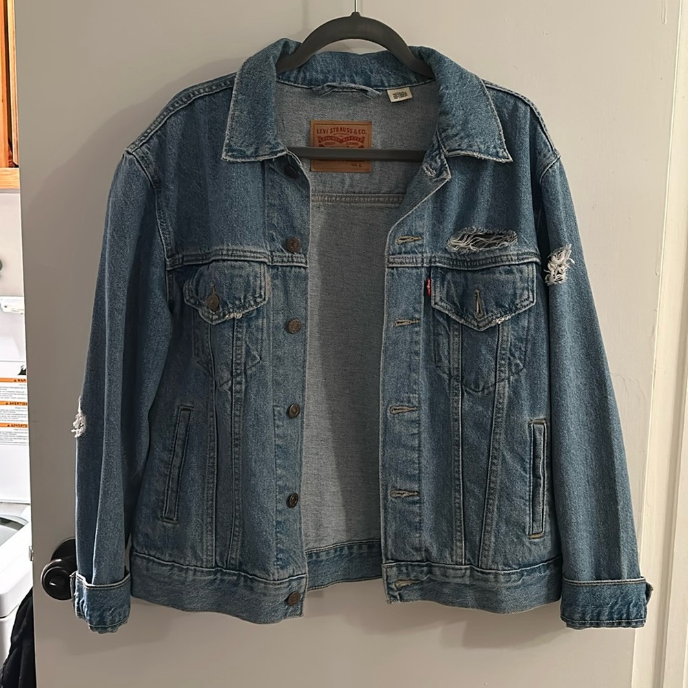 Levi’s Distressed Jacket size Large